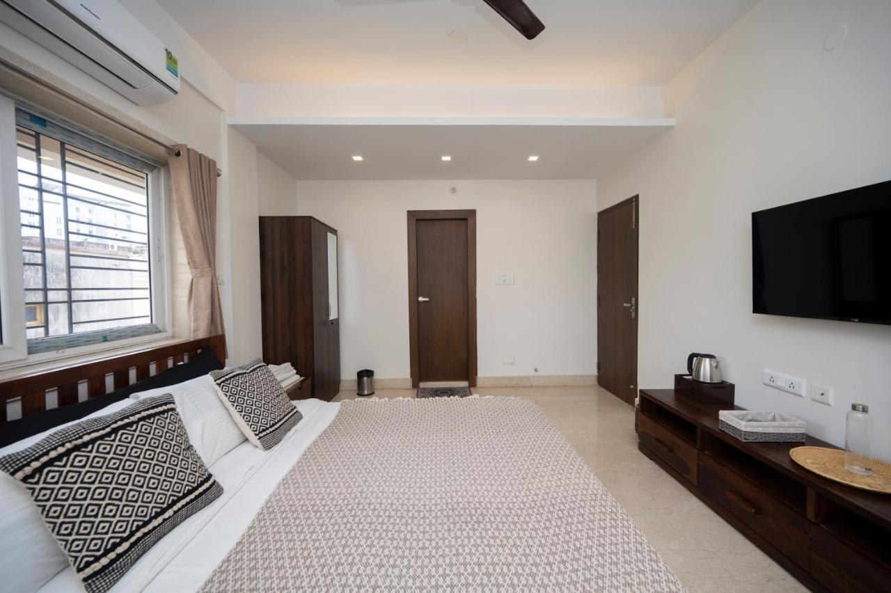 Lakeside Apartment